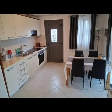 Thea Marina ! Apartment *