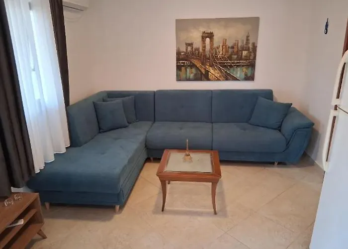 Thea Marina ! * Livádi